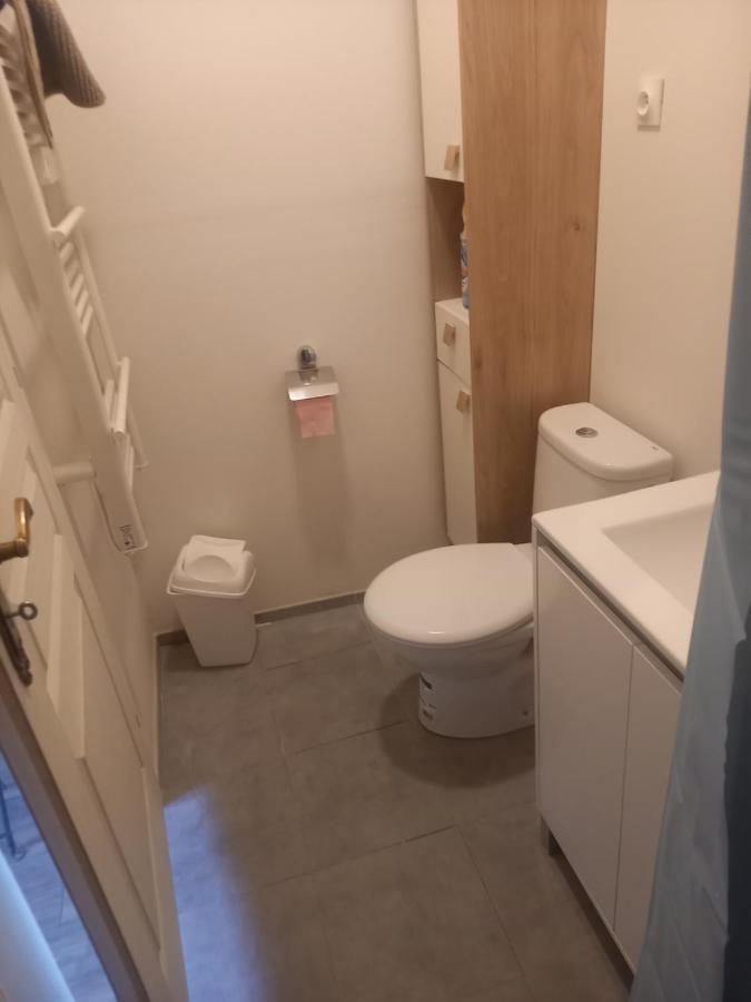 Logement Entier Spacieux Et Confortable A 1 H De Paris 考特尼 外观 照片