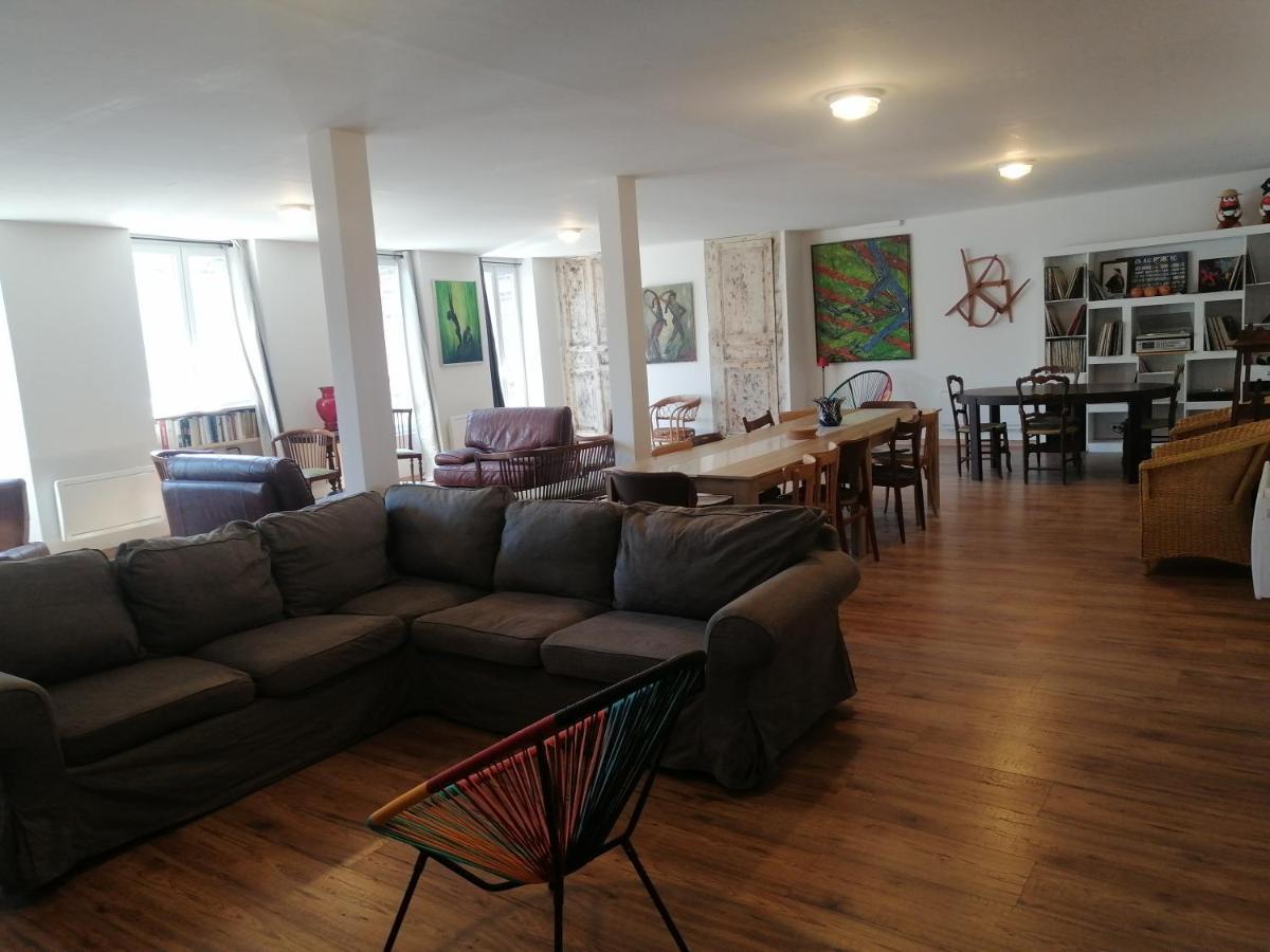 Logement Entier Spacieux Et Confortable A 1 H De Paris 考特尼 外观 照片